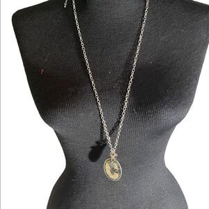 long necklace with a pedant & 4 charms mother, daughter, sister, aunt